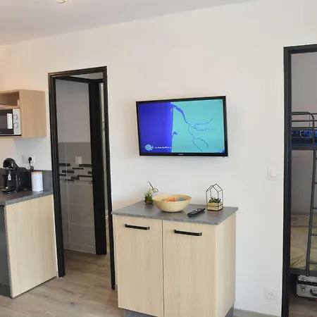 Refait à Neuf, 5 Couchages, à 50m De La Plage, Parking Privé - - Fr-1-229b-95 * Narbona