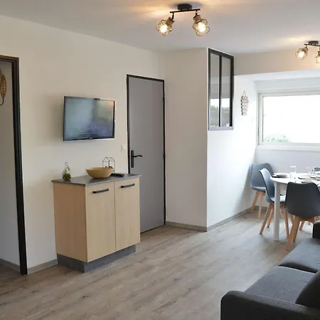 Refait à Neuf, 5 Couchages, à 50m De La Plage, Parking Privé - - Fr-1-229b-95